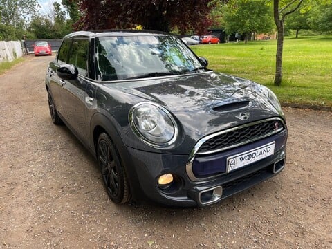 Mini Hatch COOPER SD 5