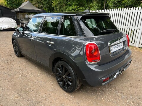 Mini Hatch COOPER SD 9