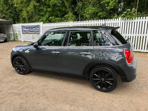 Mini Hatch COOPER SD 12