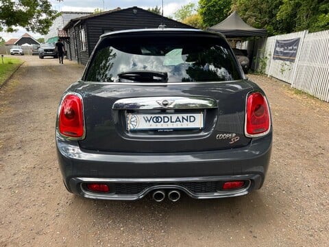 Mini Hatch COOPER SD 13
