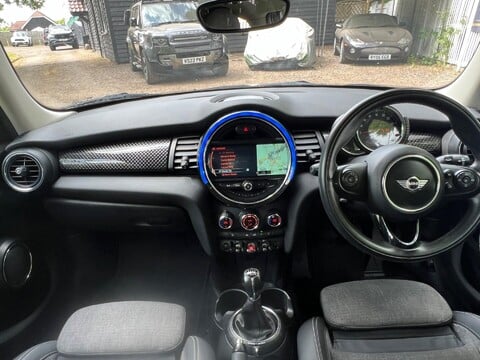 Mini Hatch COOPER SD 24