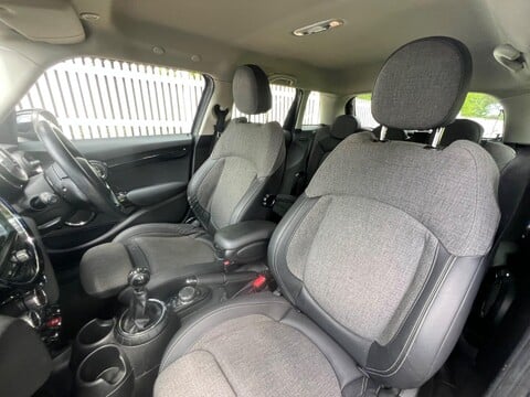 Mini Hatch COOPER SD 29