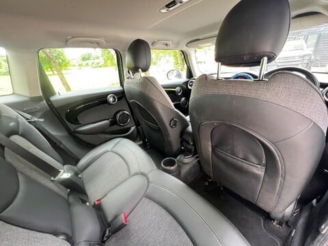 Mini Hatch COOPER SD 31