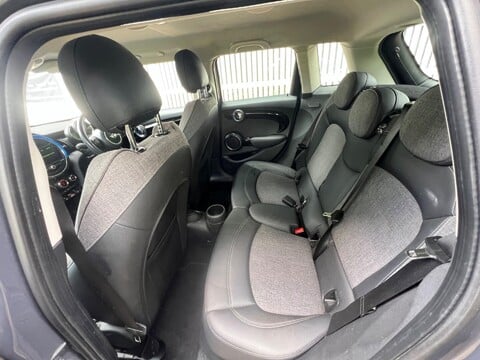 Mini Hatch COOPER SD 32