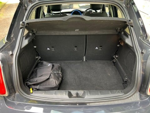 Mini Hatch COOPER SD 37