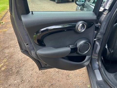 Mini Hatch COOPER SD 47