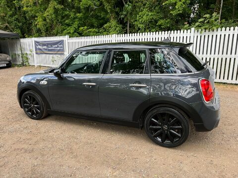 Mini Hatch COOPER SD 12