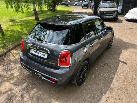 Mini Hatch COOPER SD 16