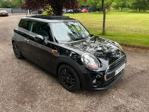 Mini Hatch ONE 5
