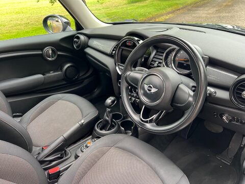 Mini Hatch ONE 32