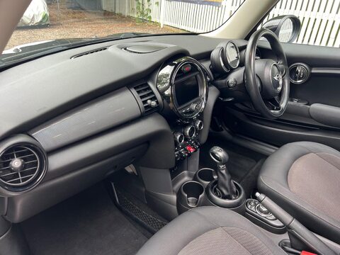 Mini Hatch ONE 48