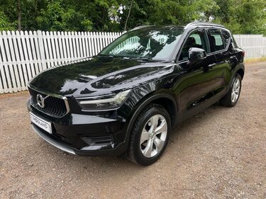 Volvo XC40 T3 MOMENTUM 3