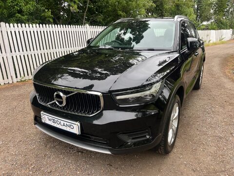 Volvo XC40 T3 MOMENTUM 14