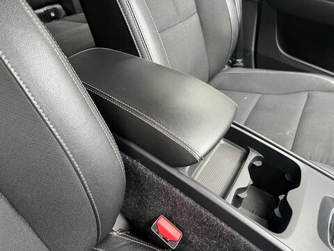 Volvo XC40 T3 MOMENTUM 39