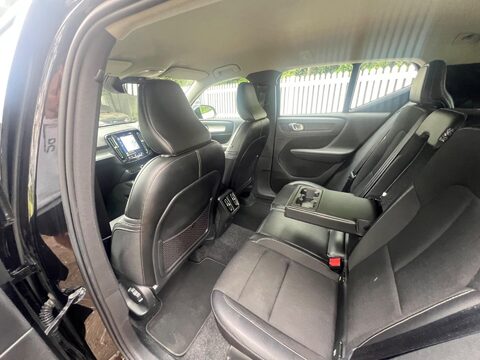 Volvo XC40 T3 MOMENTUM 44