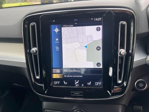Volvo XC40 T3 MOMENTUM 50