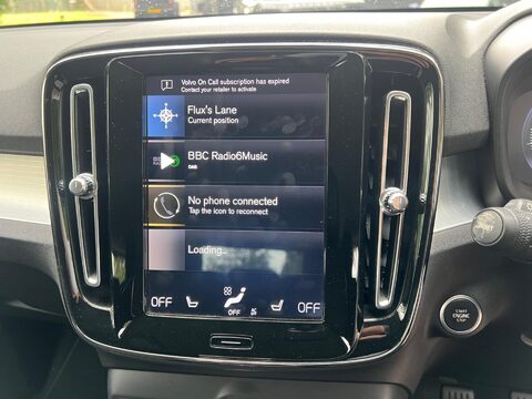 Volvo XC40 T3 MOMENTUM 51