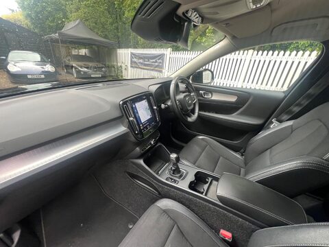 Volvo XC40 T3 MOMENTUM 55