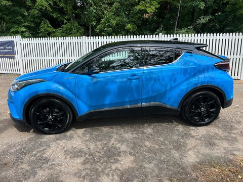Toyota C-HR DYNAMIC 10