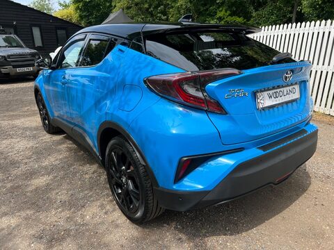 Toyota C-HR DYNAMIC 13