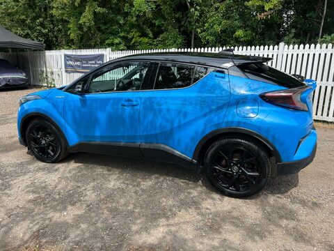 Toyota C-HR DYNAMIC 15