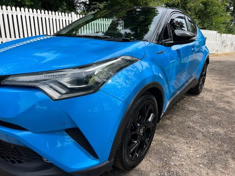 Toyota C-HR DYNAMIC 27