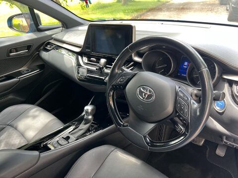Toyota C-HR DYNAMIC 32