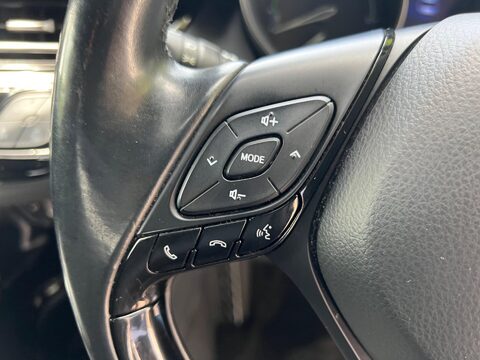 Toyota C-HR DYNAMIC 35