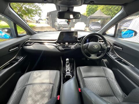 Toyota C-HR DYNAMIC 40