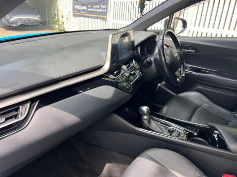 Toyota C-HR DYNAMIC 50