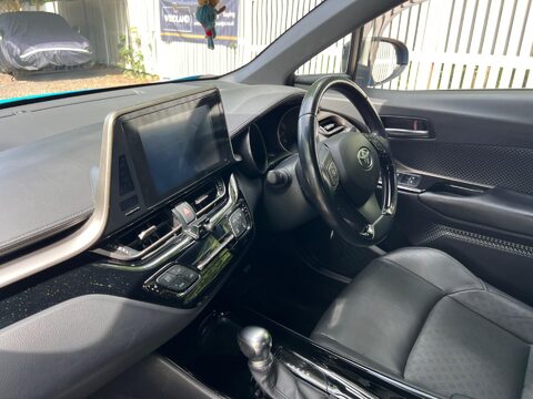Toyota C-HR DYNAMIC 53