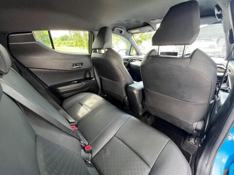 Toyota C-HR DYNAMIC 43