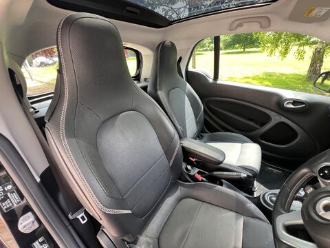 Smart Fortwo Coupe BRABUS XCLUSIVE 21
