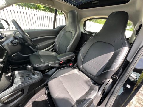 Smart Fortwo Coupe BRABUS XCLUSIVE 38