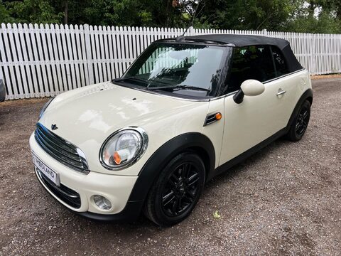 Mini Convertible 1.6 Cooper D Euro 5 (s/s) 2dr 6