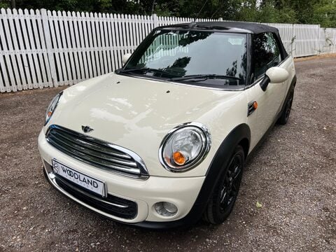 Mini Convertible 1.6 Cooper D Euro 5 (s/s) 2dr 7