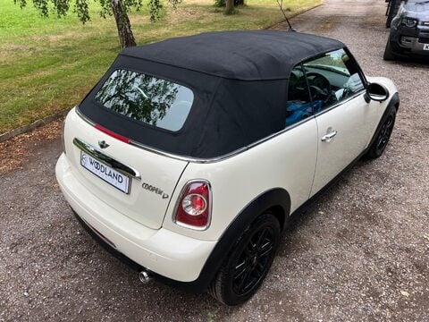 Mini Convertible 1.6 Cooper D Euro 5 (s/s) 2dr 21