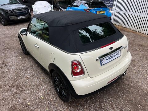 Mini Convertible 1.6 Cooper D Euro 5 (s/s) 2dr 22