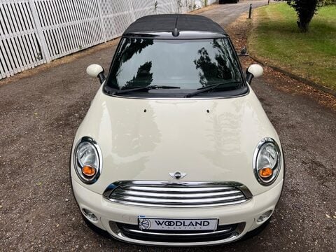 Mini Convertible 1.6 Cooper D Euro 5 (s/s) 2dr 26