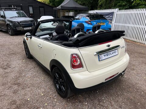 Mini Convertible 1.6 Cooper D Euro 5 (s/s) 2dr 28