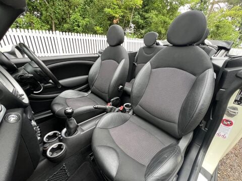 Mini Convertible 1.6 Cooper D Euro 5 (s/s) 2dr 45