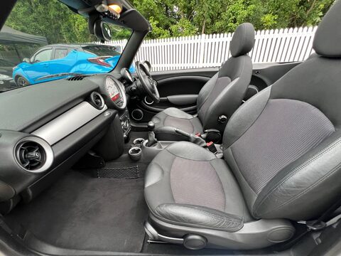 Mini Convertible 1.6 Cooper D Euro 5 (s/s) 2dr 46