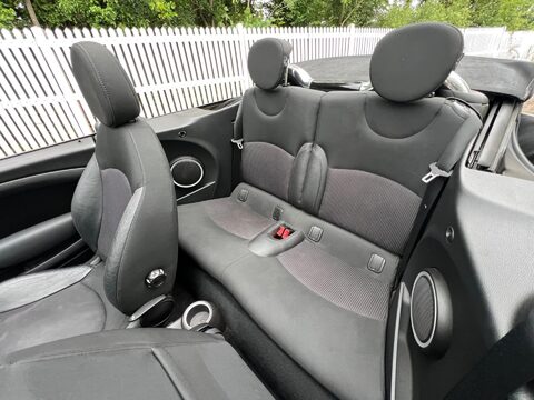 Mini Convertible 1.6 Cooper D Euro 5 (s/s) 2dr 48