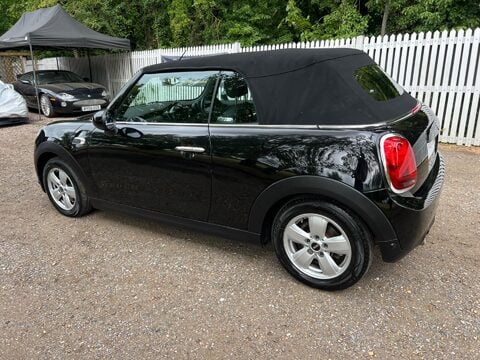 Mini Convertible COOPER CLASSIC 19