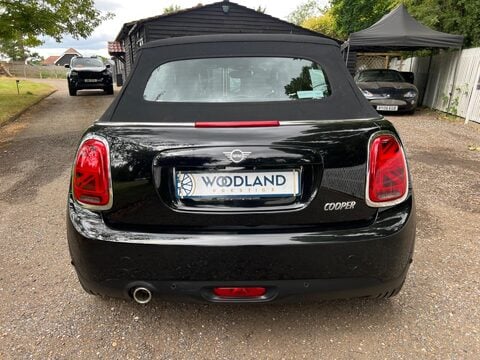 Mini Convertible COOPER CLASSIC 23