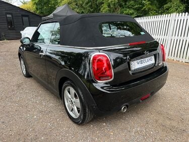 Mini Convertible COOPER CLASSIC 4