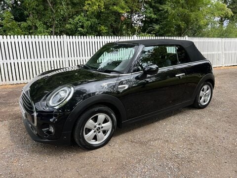 Mini Convertible COOPER CLASSIC 3