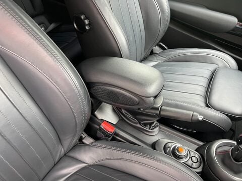 Mini Hatch COOPER S EXCLUSIVE 31