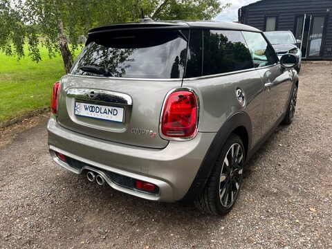 Mini Hatch COOPER S EXCLUSIVE 20