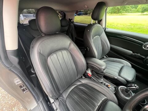 Mini Hatch COOPER S EXCLUSIVE 32